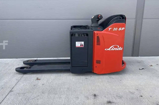 Linde T20 SP electric pallet truck, side view